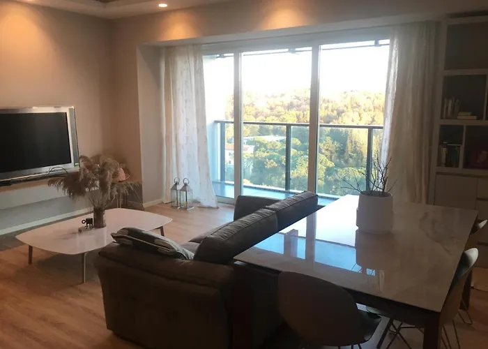 Luxury Grand Park Air Albania Stadium Hotell *